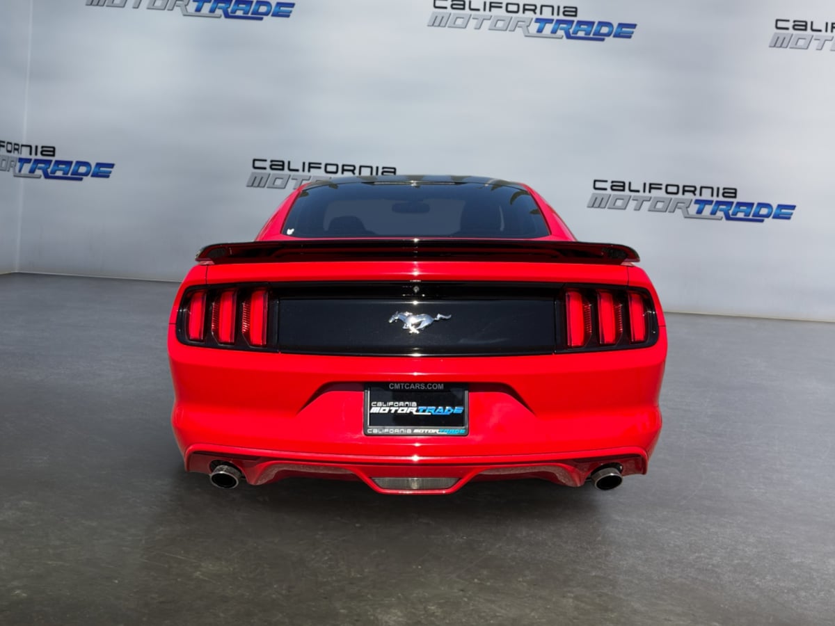 Ford Mustang photo 6