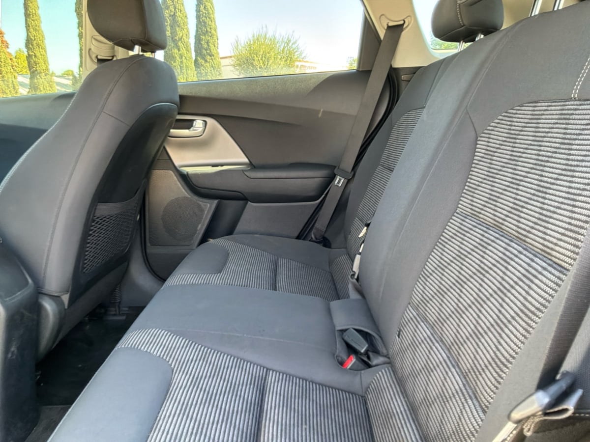 Kia Niro photo 17