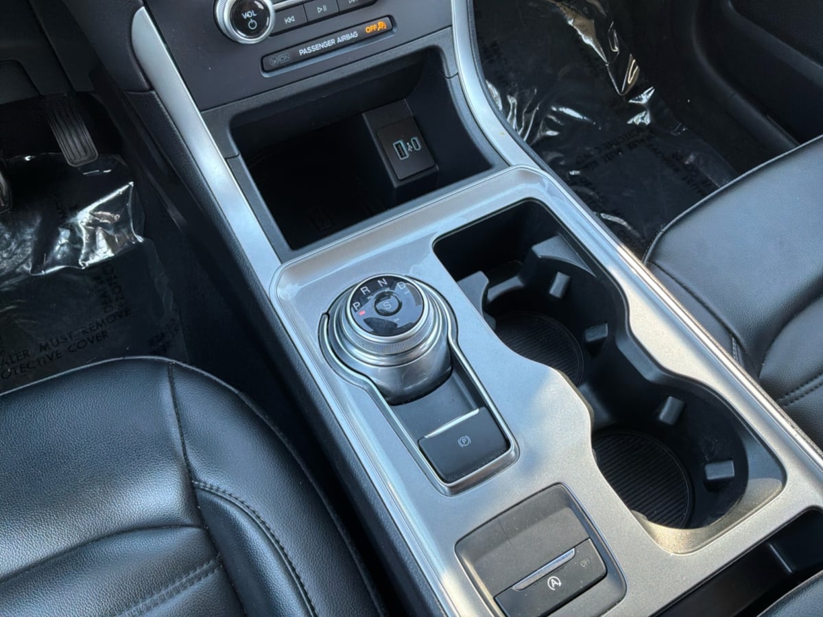Ford Edge photo 16