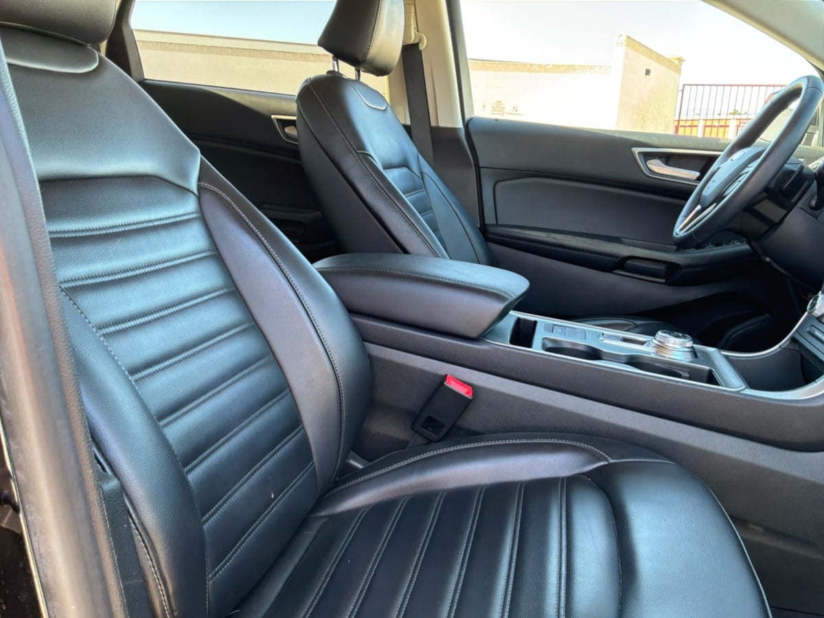 Ford Edge photo 21