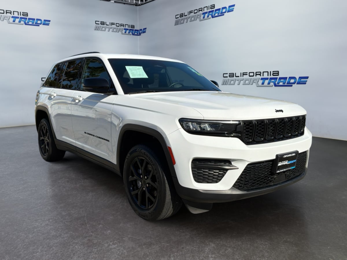 Jeep Grand Cherokee photo 3