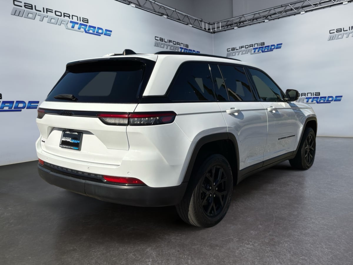 Jeep Grand Cherokee photo 5