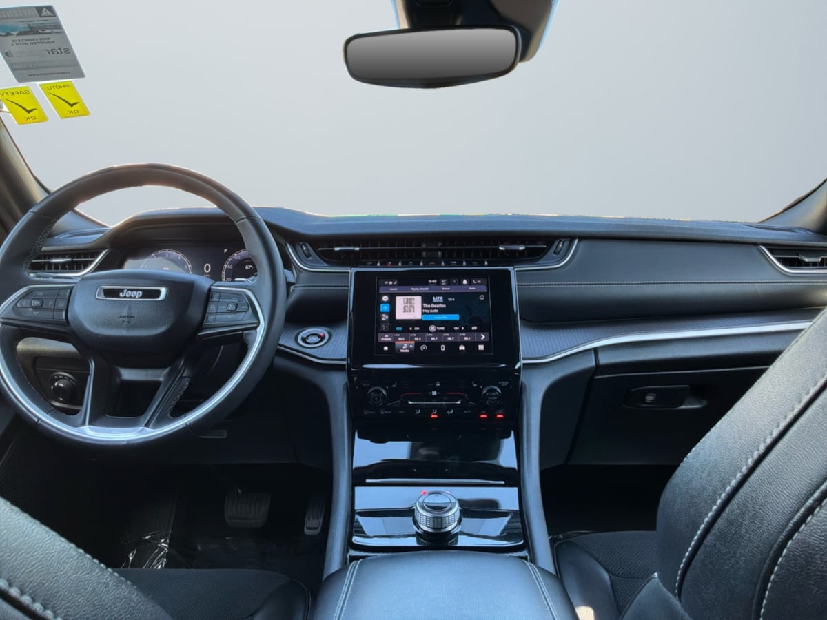 Jeep Grand Cherokee photo 10
