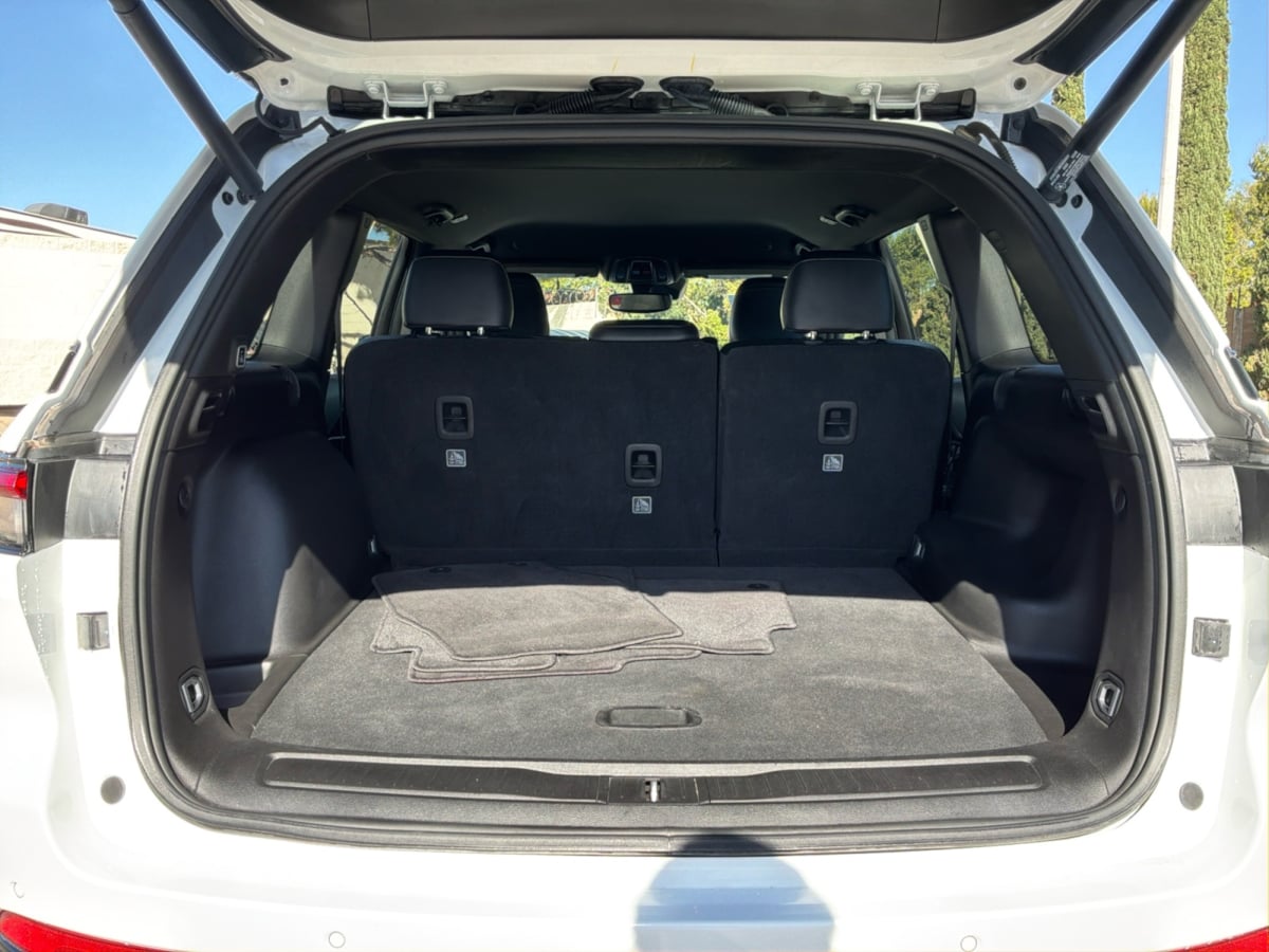 Jeep Grand Cherokee photo 22