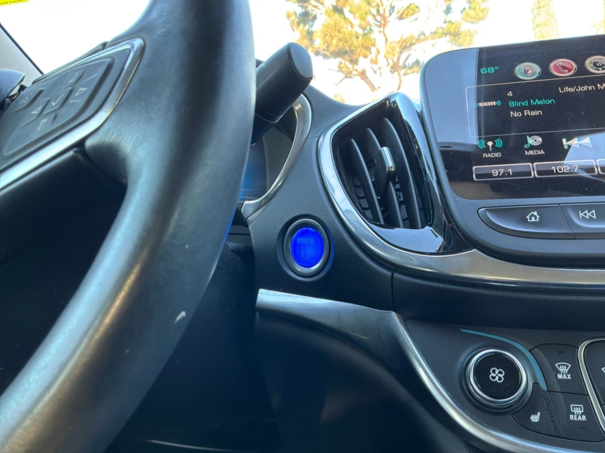 Chevrolet Volt photo 17