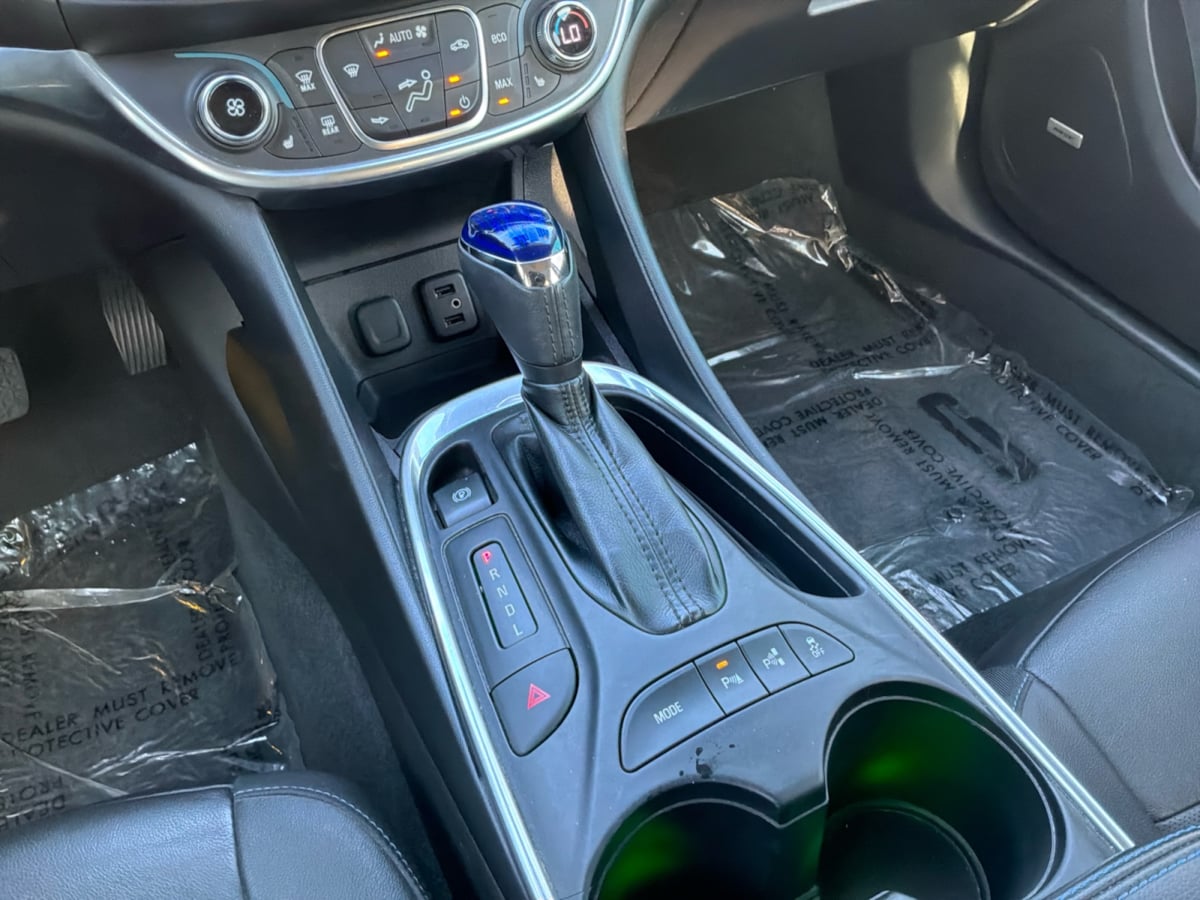 Chevrolet Volt photo 16