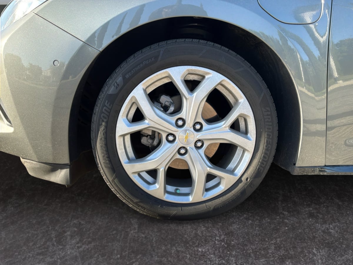 Chevrolet Volt photo 9