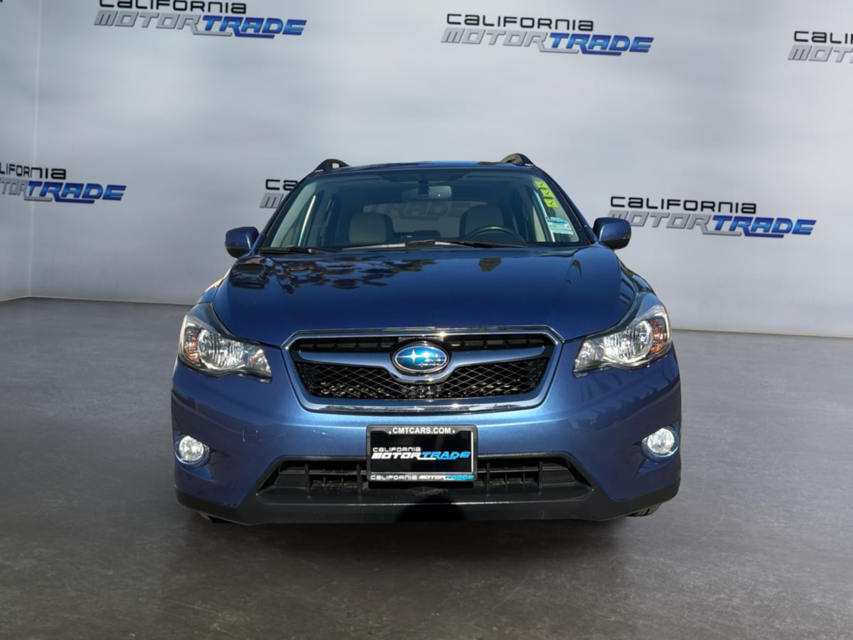 Subaru XV CrossTrek photo 2
