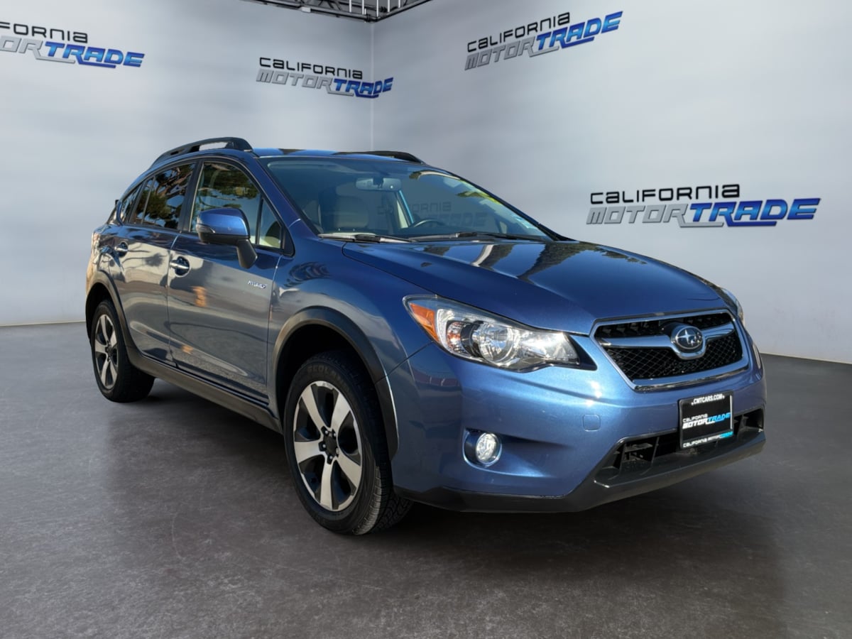 Subaru XV CrossTrek photo 3