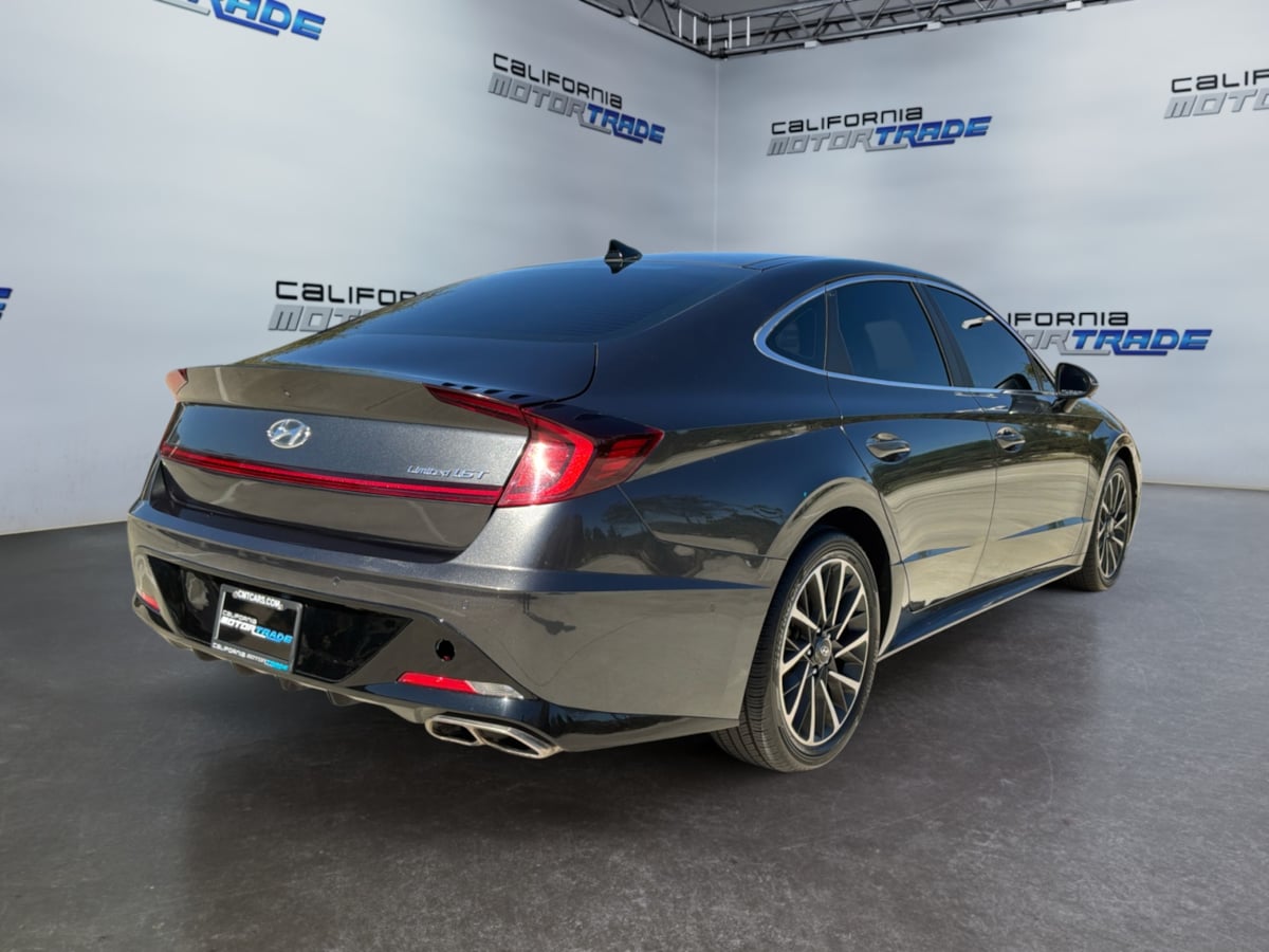 Hyundai Sonata photo 5