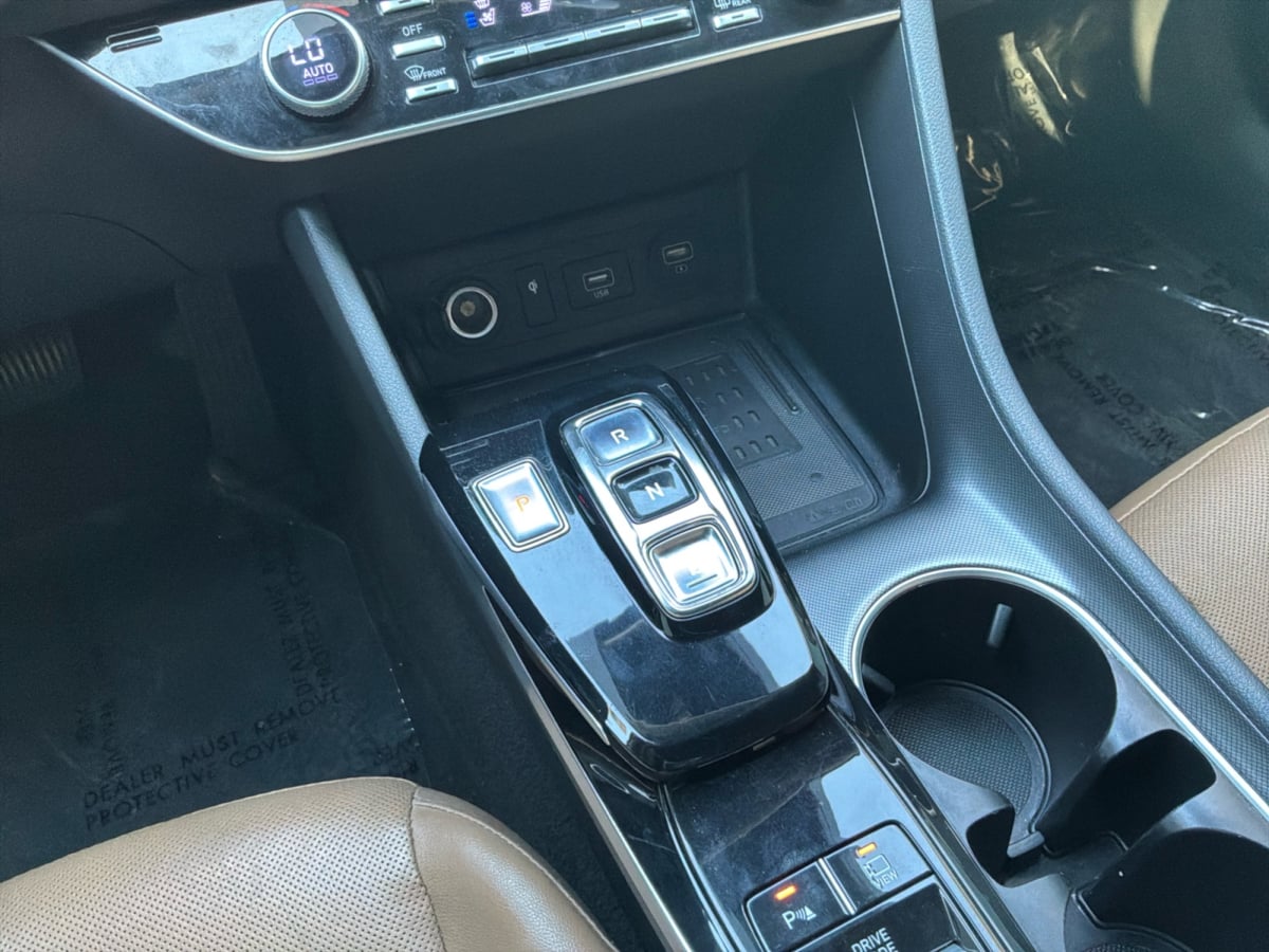 Hyundai Sonata photo 16
