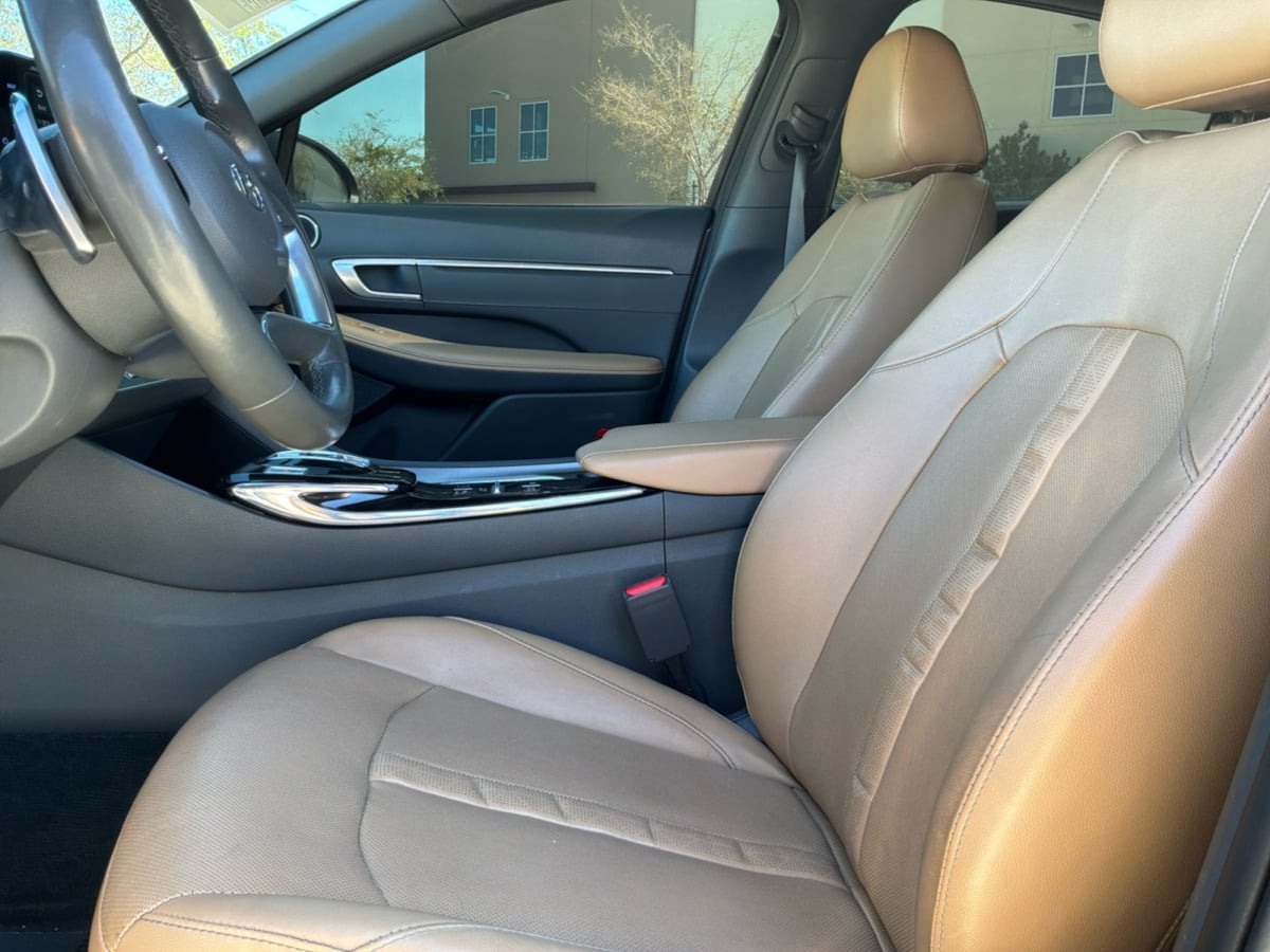 Hyundai Sonata photo 18