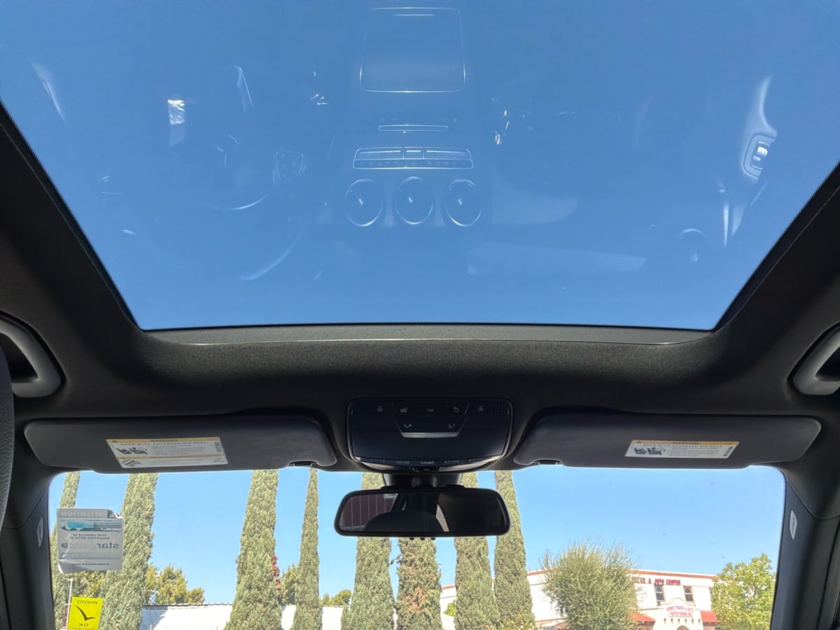 Mercedes-Benz GLC 350e photo 13