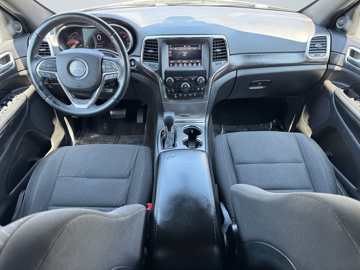 Jeep Grand Cherokee photo 10
