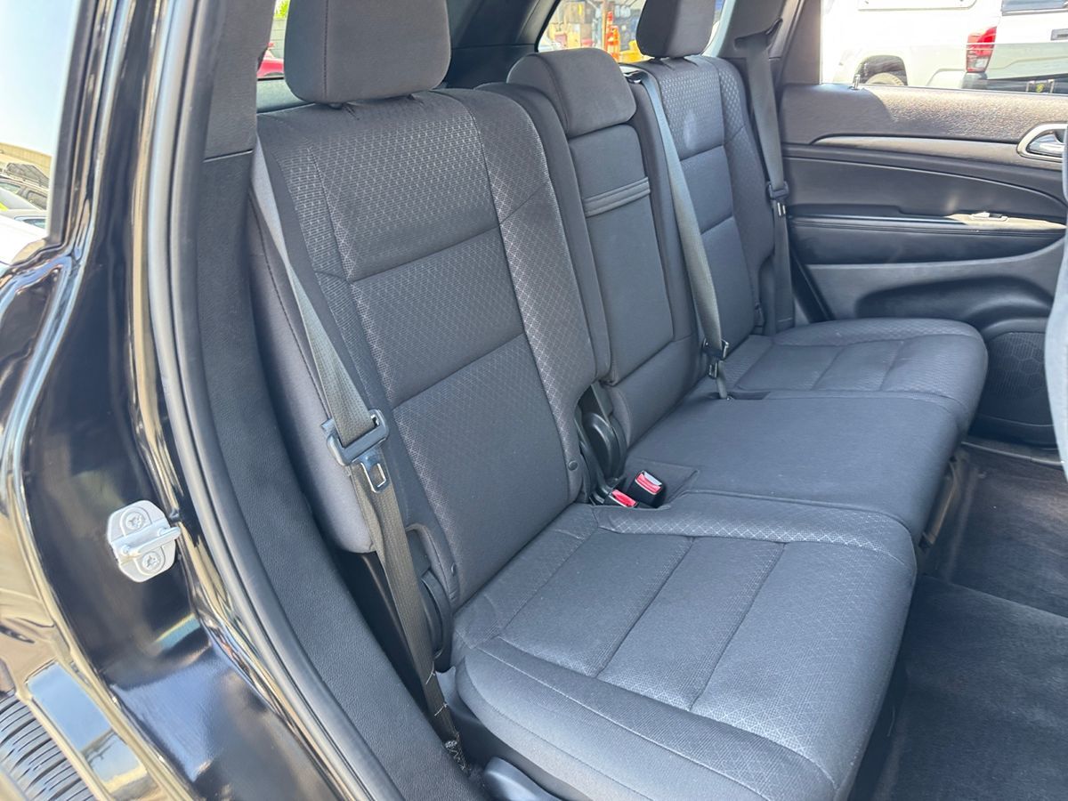 Jeep Grand Cherokee photo 17