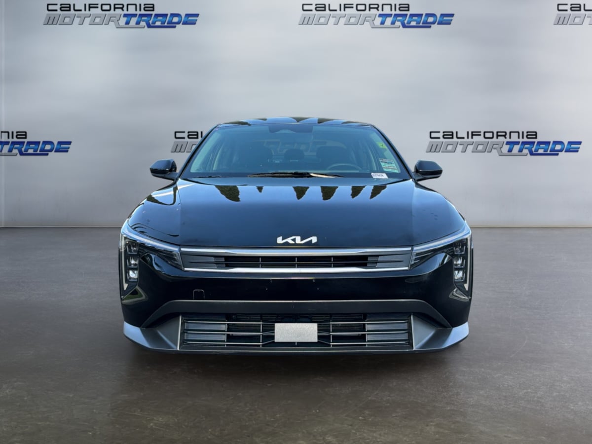 Kia K4 photo 2