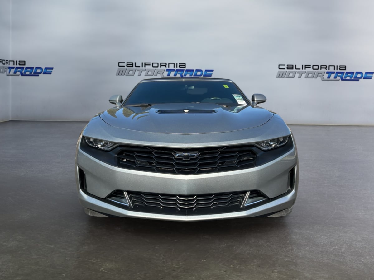 Chevrolet Camaro photo 2