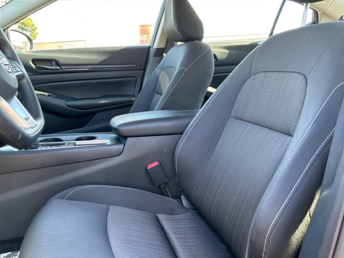 Nissan Altima photo 18