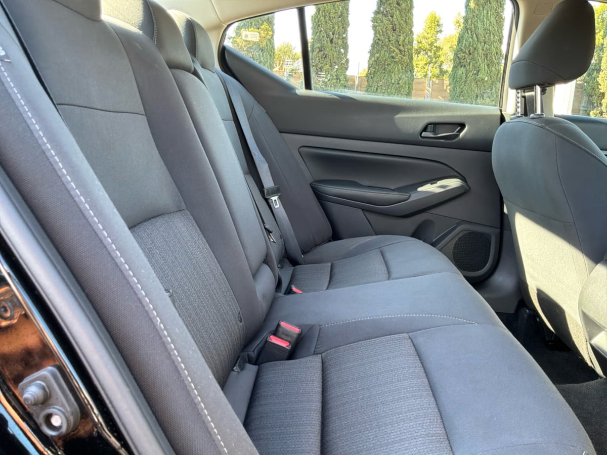 Nissan Altima photo 20