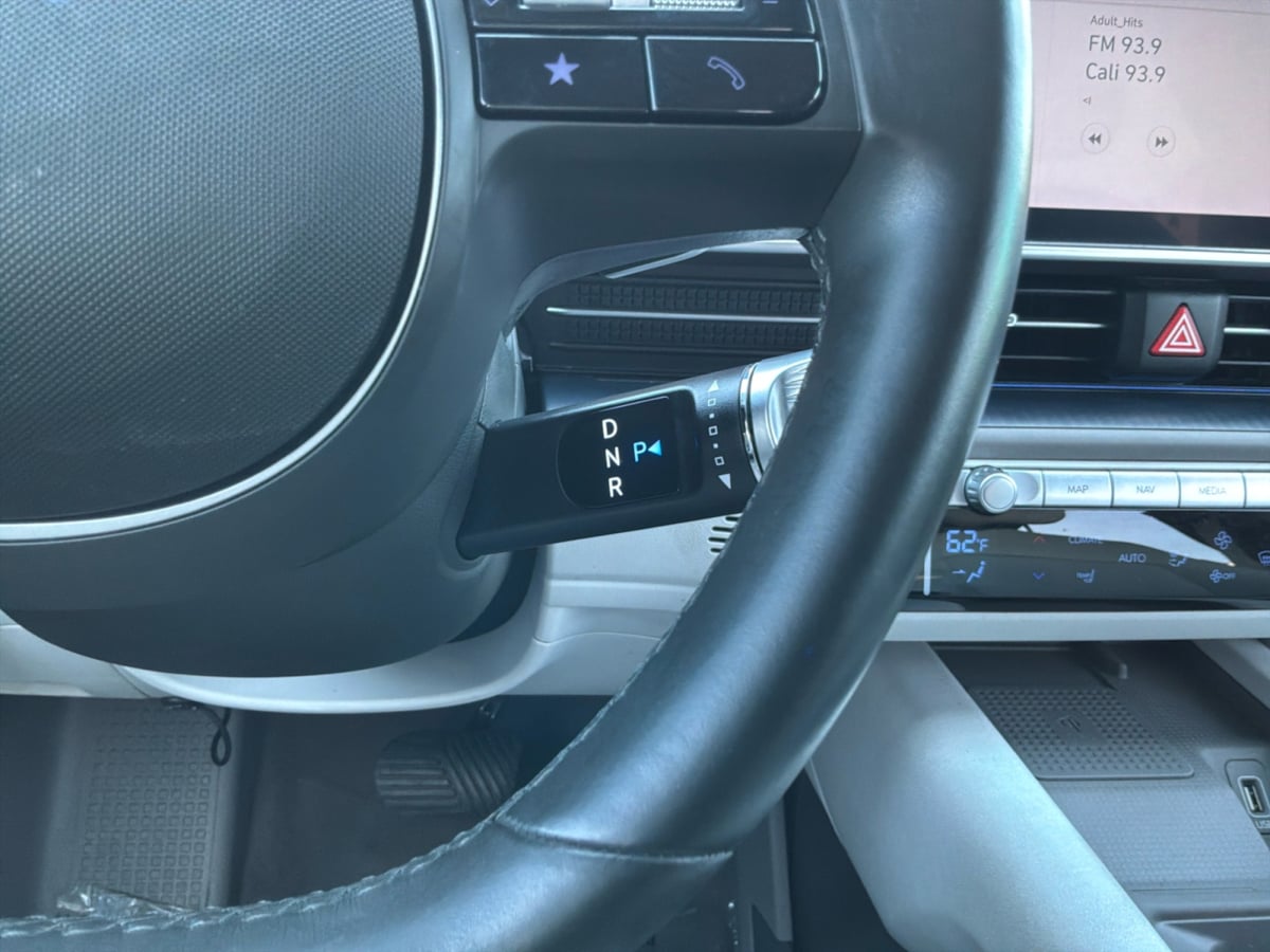 Hyundai Ioniq 6 photo 16