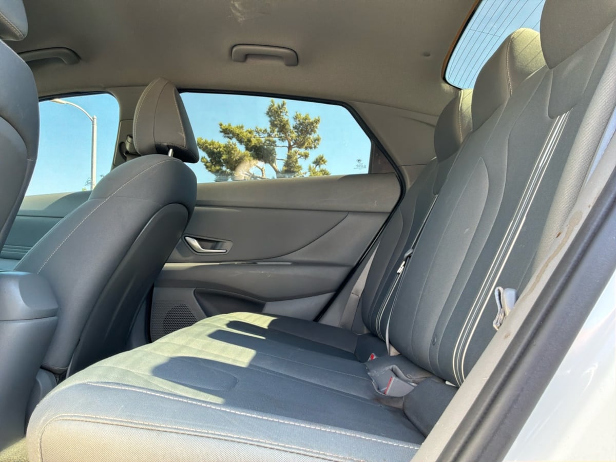 Hyundai Elantra photo 19