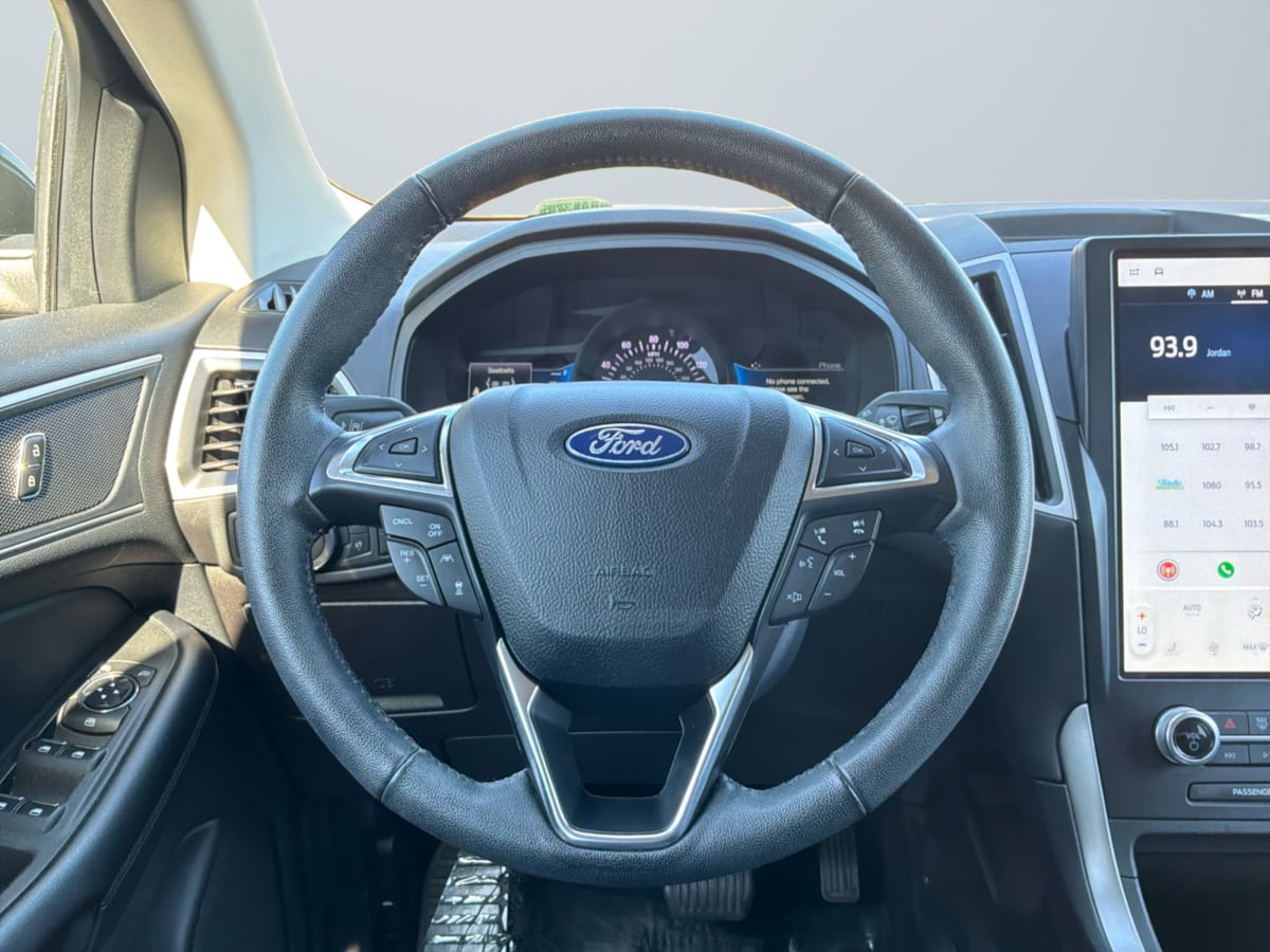 Ford Edge photo 11