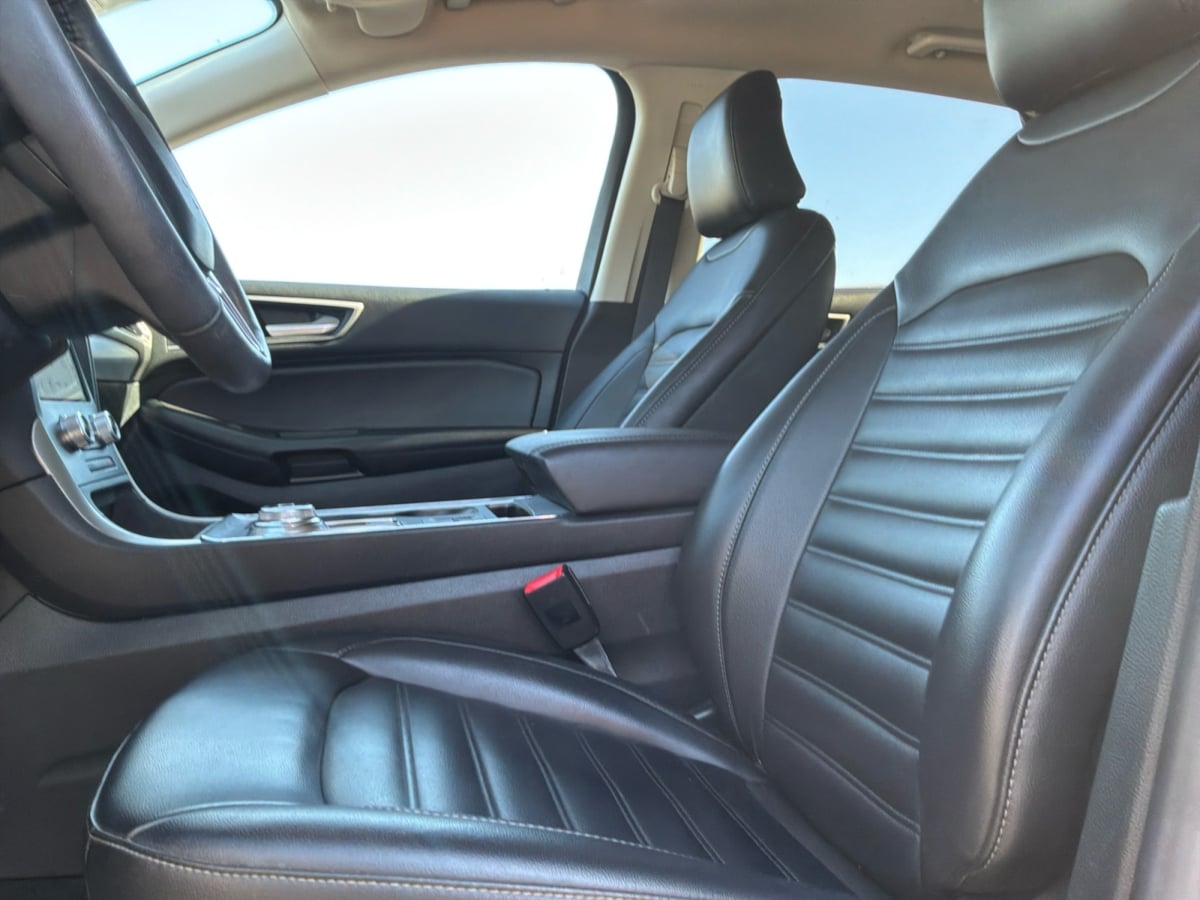 Ford Edge photo 18