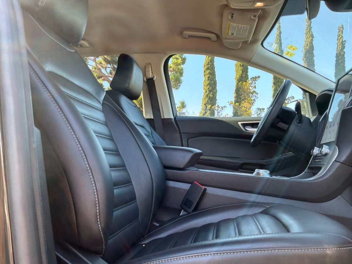 Ford Edge photo 21