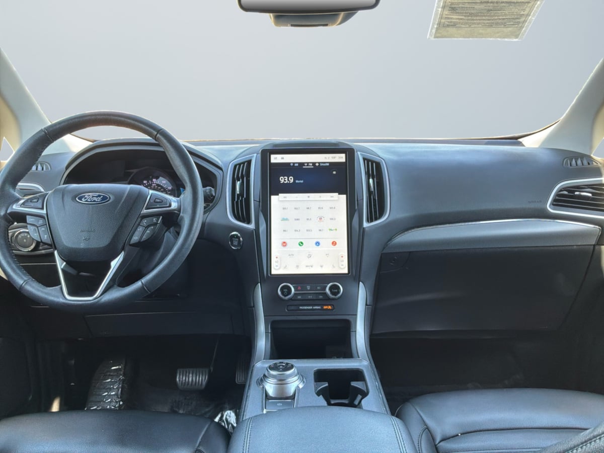 Ford Edge photo 10