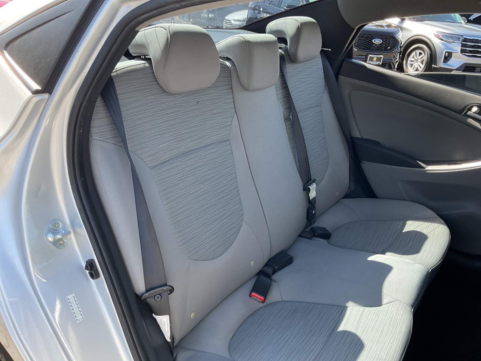 Hyundai Accent photo 18