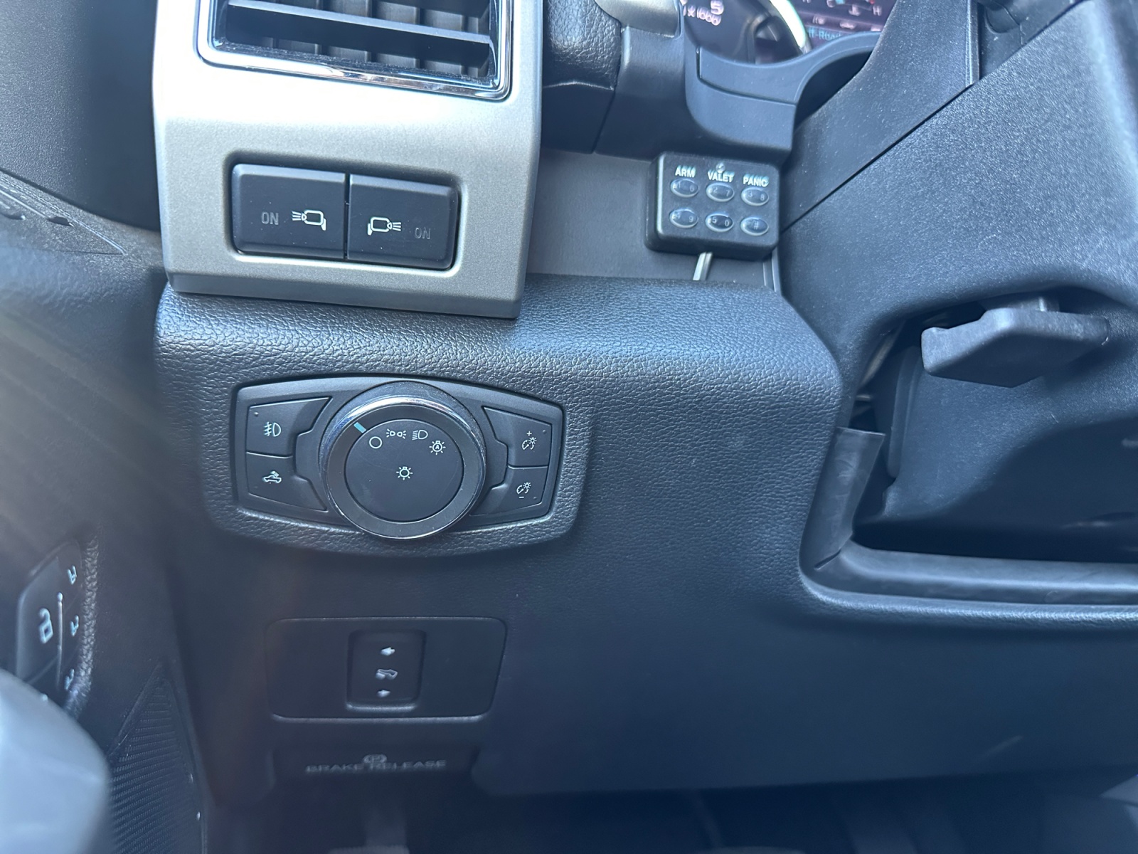 Ford F-250 photo 17