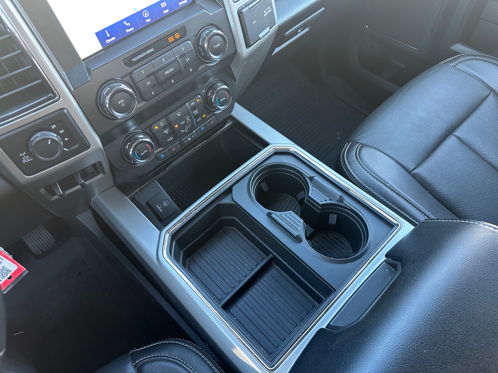 Ford F-250 photo 21