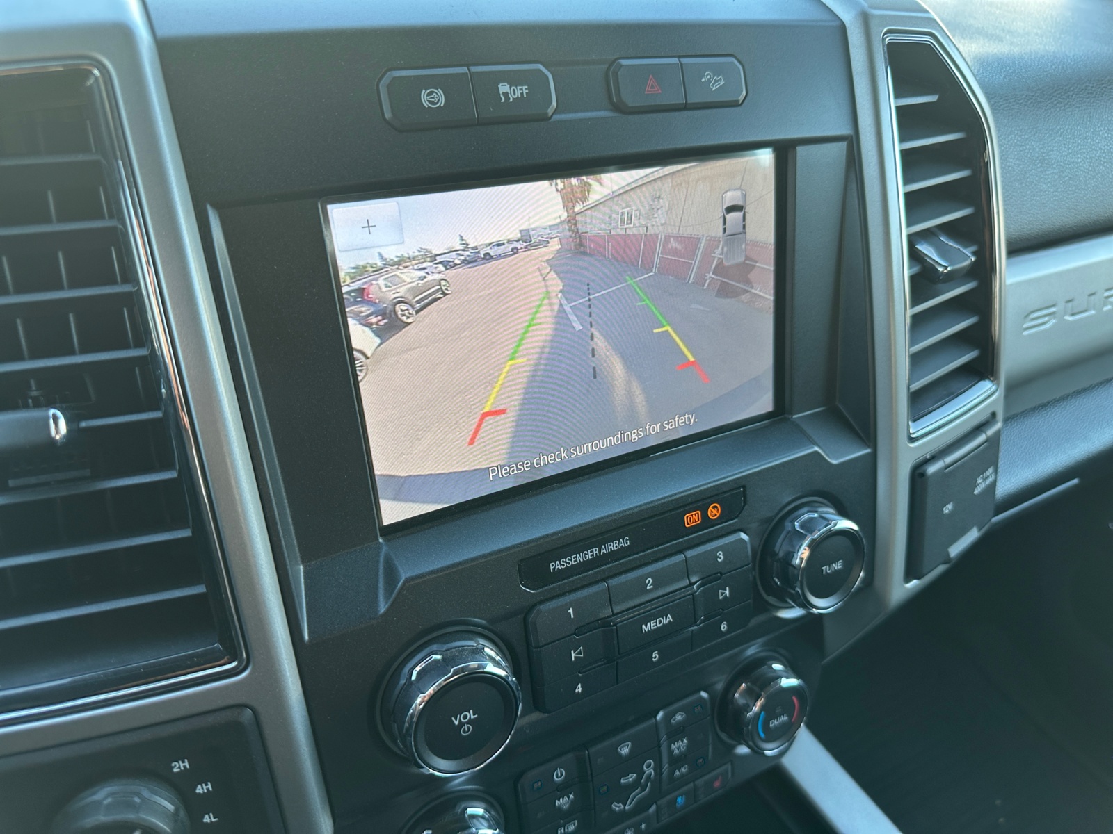 Ford F-250 photo 22