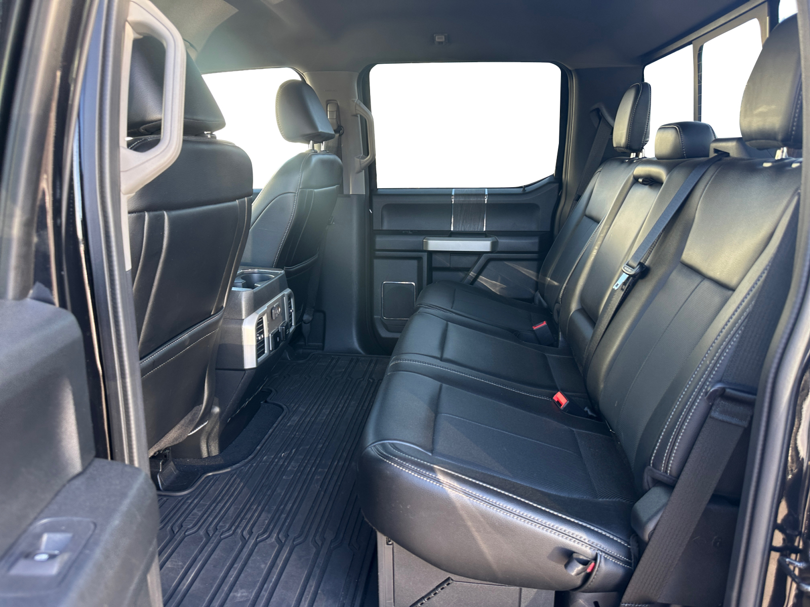 Ford F-250 photo 13