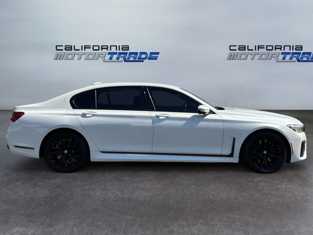 BMW 7 Series photo 4