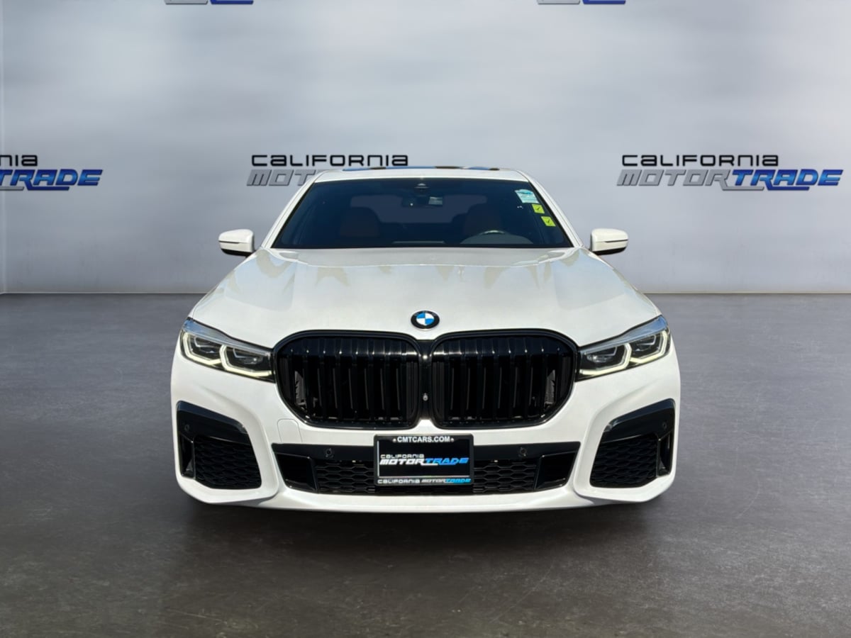BMW 7 Series photo 2
