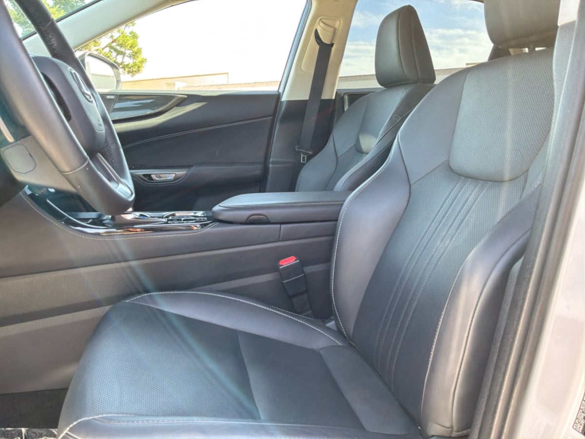 Lexus NX photo 19