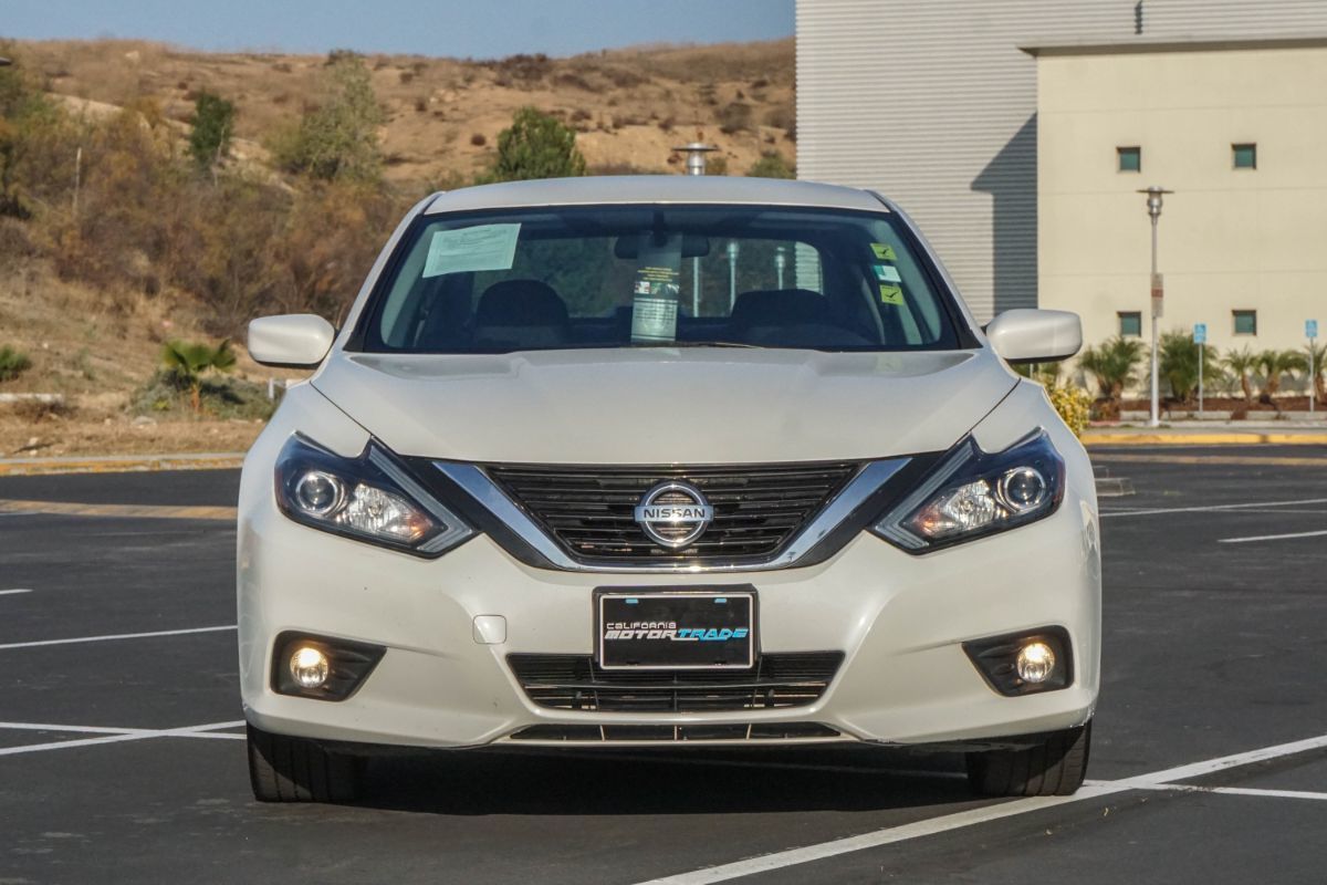 Sold 2017 Nissan Altima 2.5 SR in Norco
