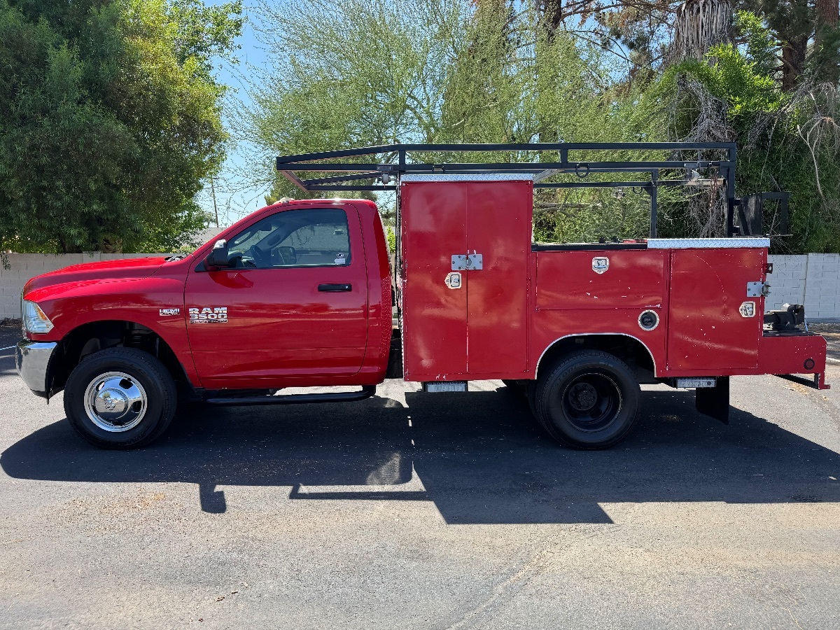 2016 Ram 3500 Tradesman photo 4