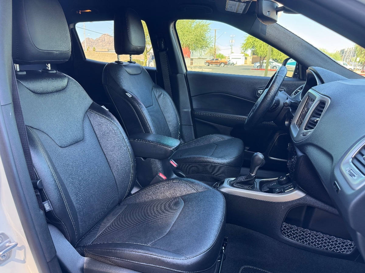 2021 Jeep Compass Altitude photo 12