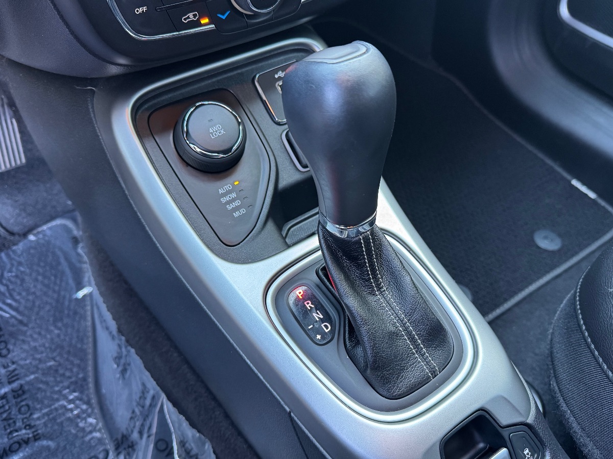 2021 Jeep Compass Altitude photo 18