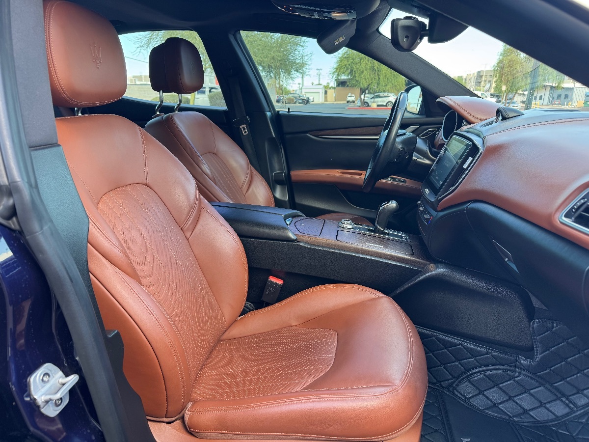 2018 Maserati Ghibli GranLusso photo 13