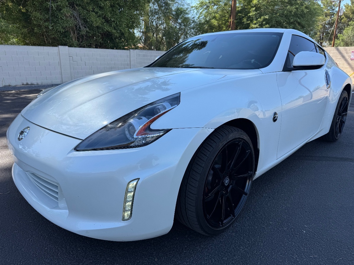 2020 Nissan 370Z photo 2