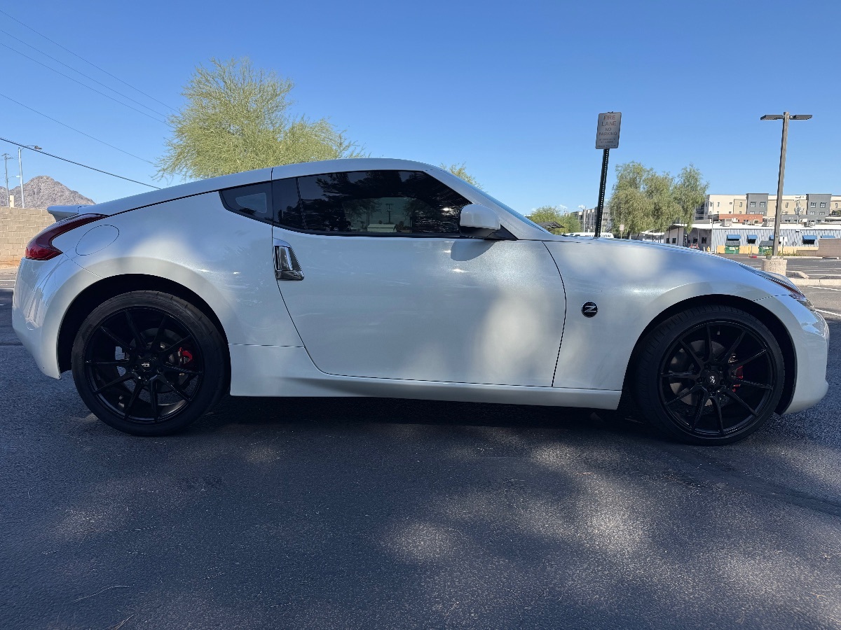 2020 Nissan 370Z photo 6