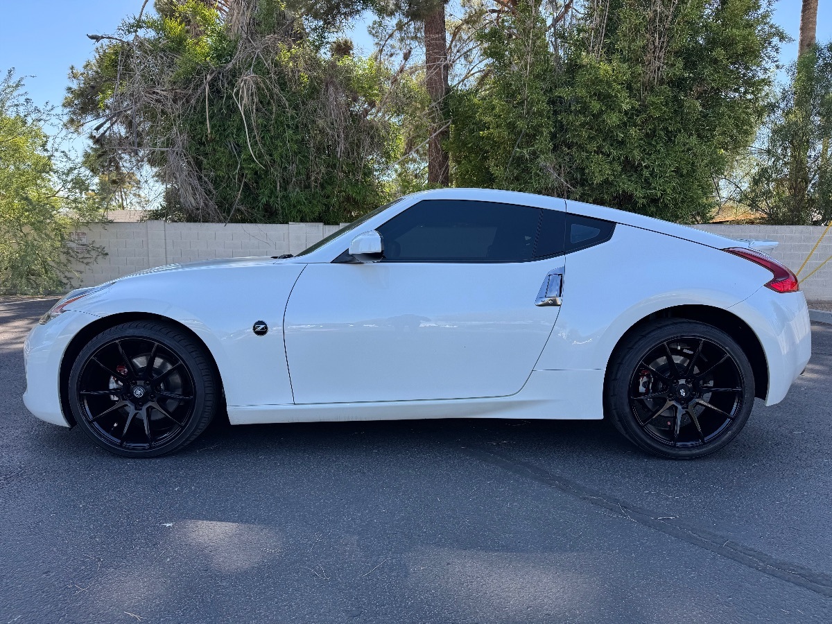 2020 Nissan 370Z photo 5