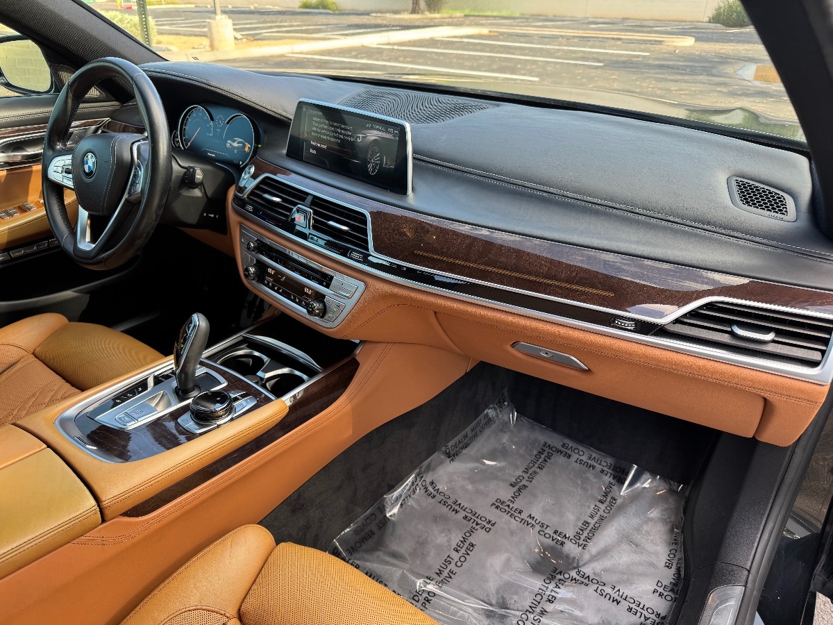 2016 Bmw 750i xDrive photo 13