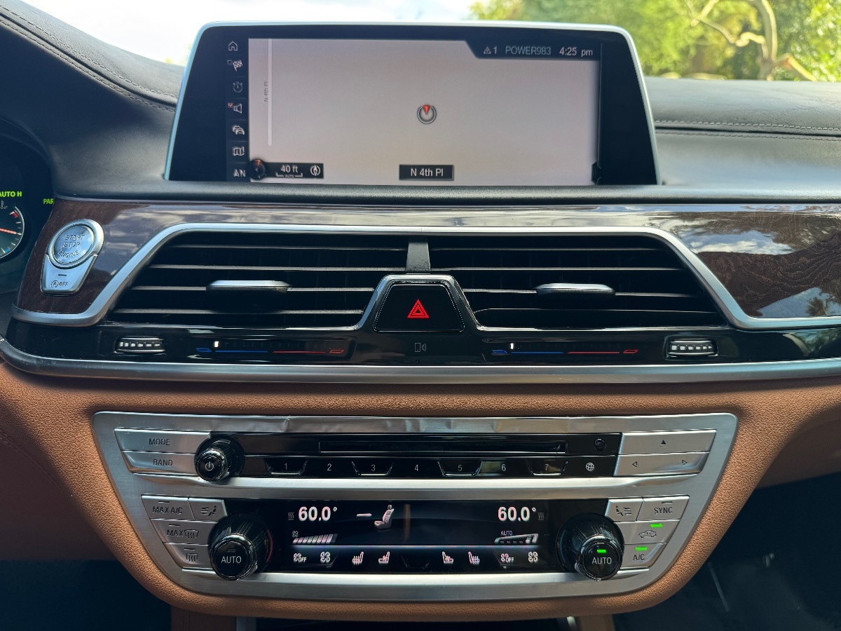 2016 Bmw 750i xDrive photo 21