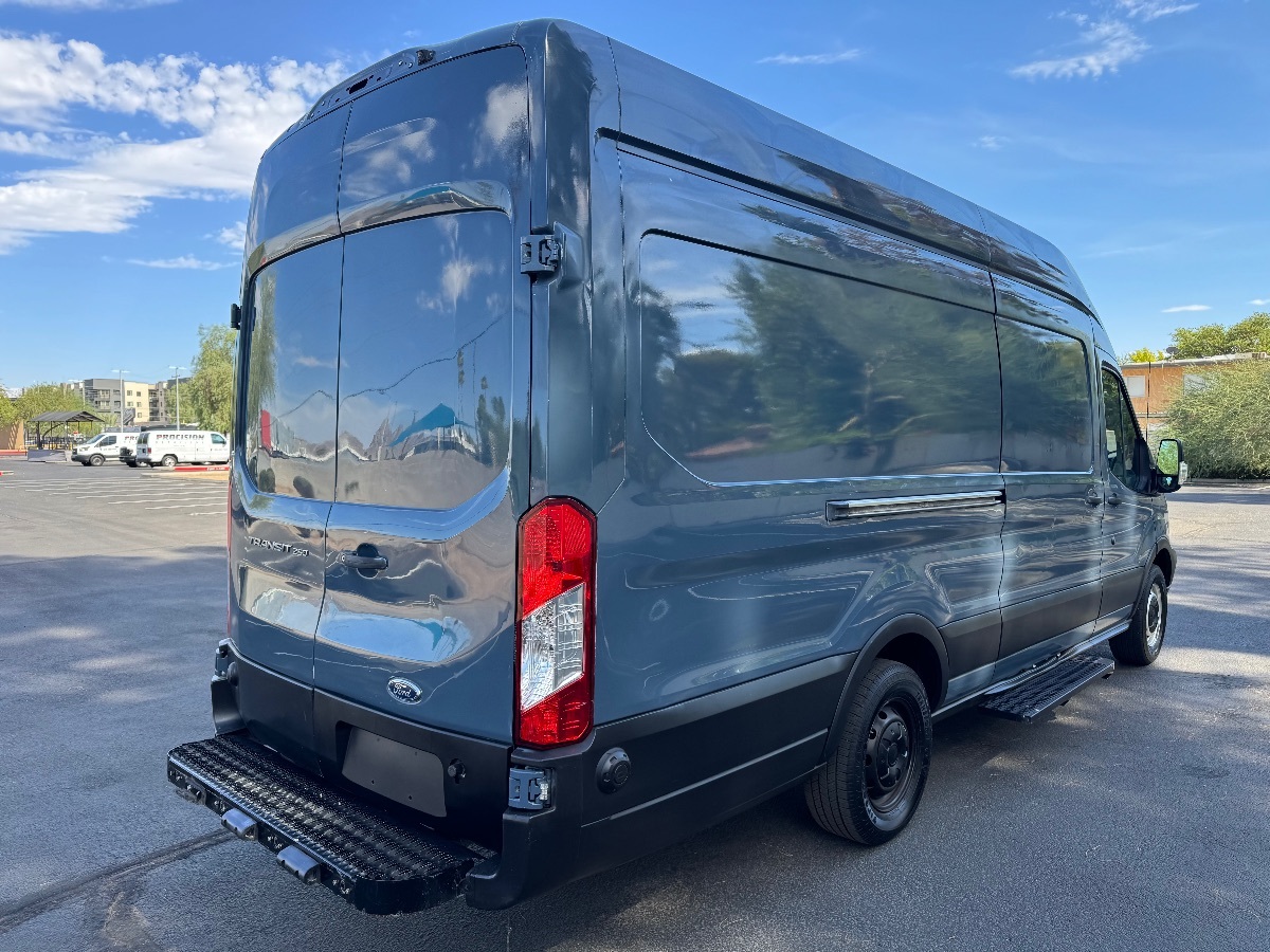 2019 Ford Transit Van photo 7