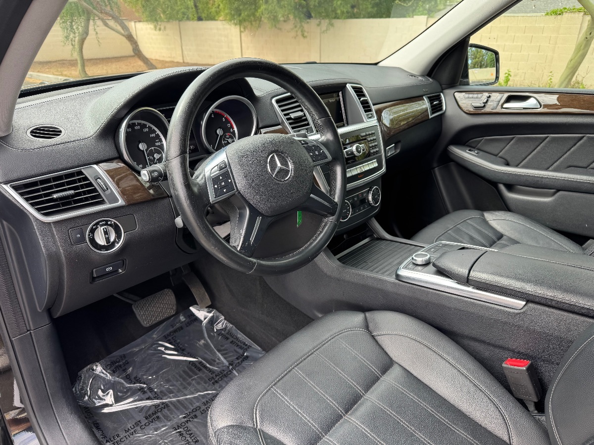 2015 Mercedes Benz GL 350 BlueTEC photo 16