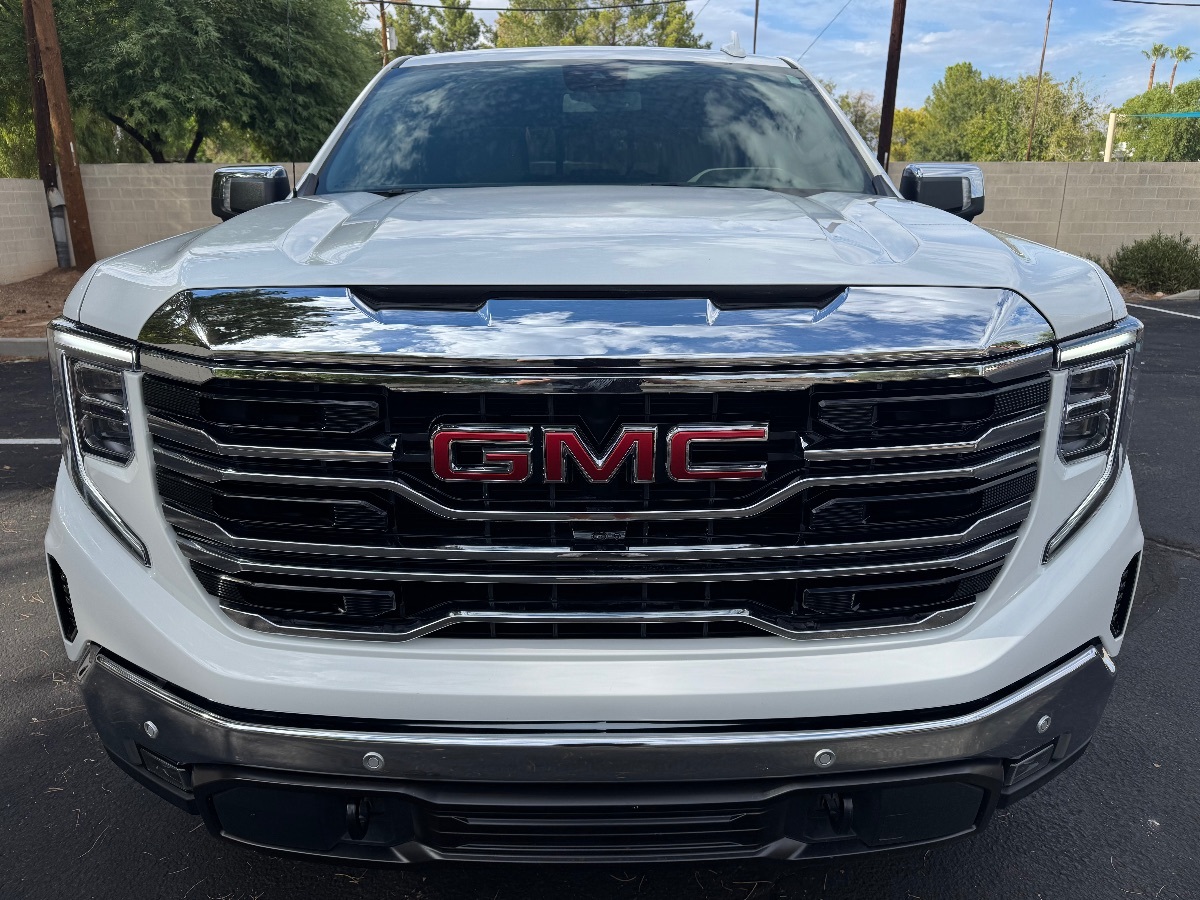 2024 Gmc Sierra 1500 SLT photo 3